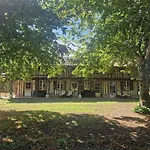 Les Maisons De La Baguette بيت للعطل