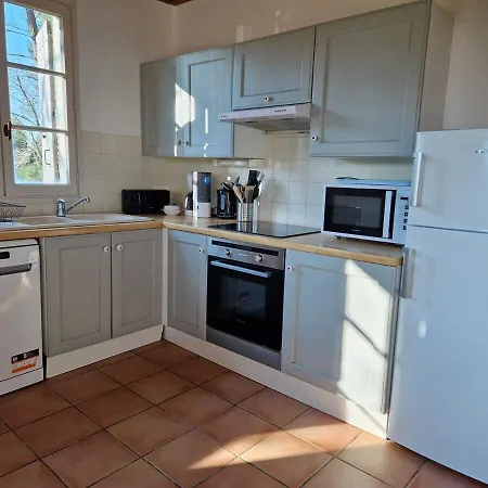 בית נופש Les Maisons De La Baguette Uza